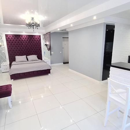 Apartaments On Prospekt Mira 35 Krzywy Róg Zewnętrze zdjęcie