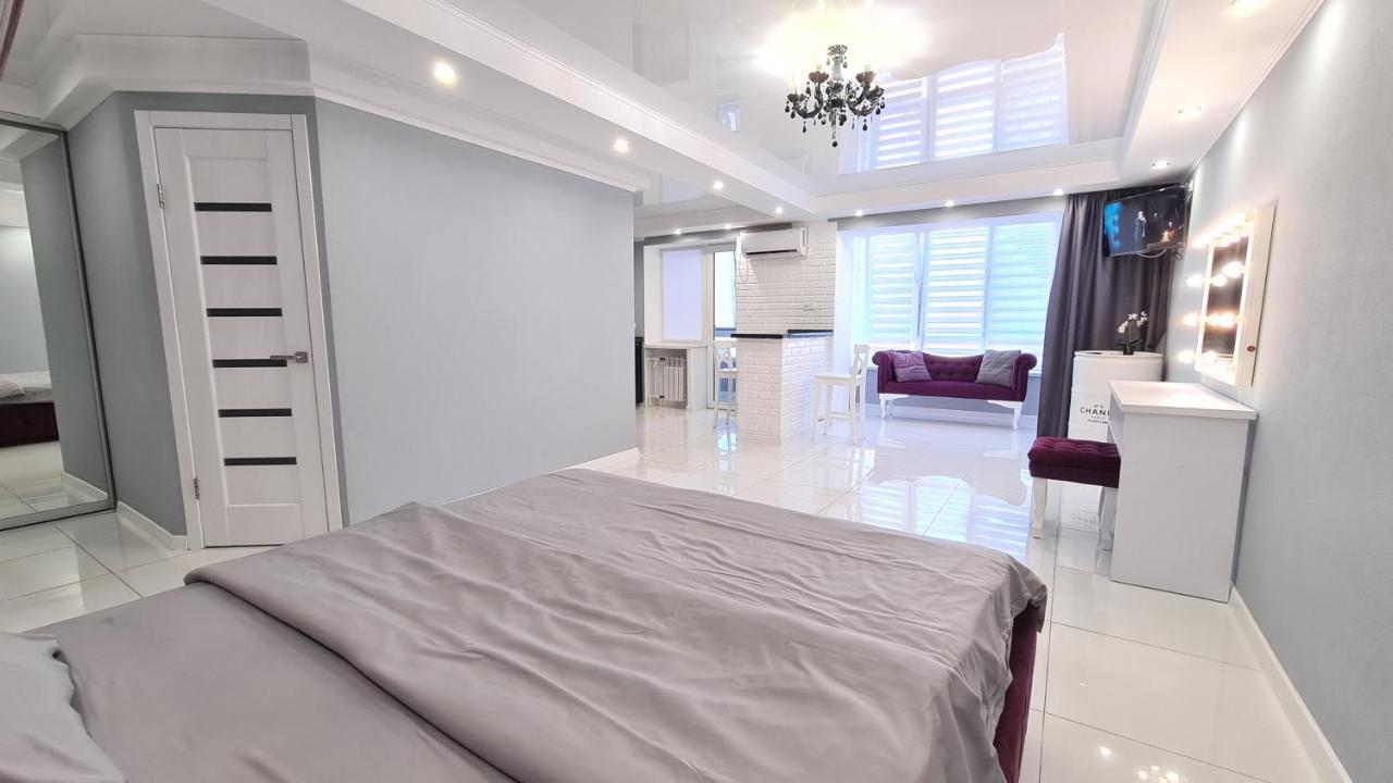 Apartaments On Prospekt Mira 35 Krzywy Róg Zewnętrze zdjęcie