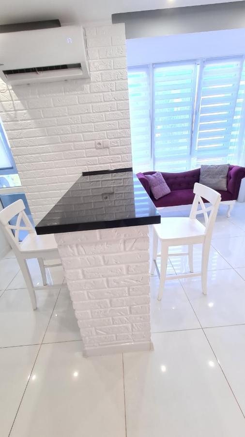 Apartaments On Prospekt Mira 35 Krzywy Róg Zewnętrze zdjęcie
