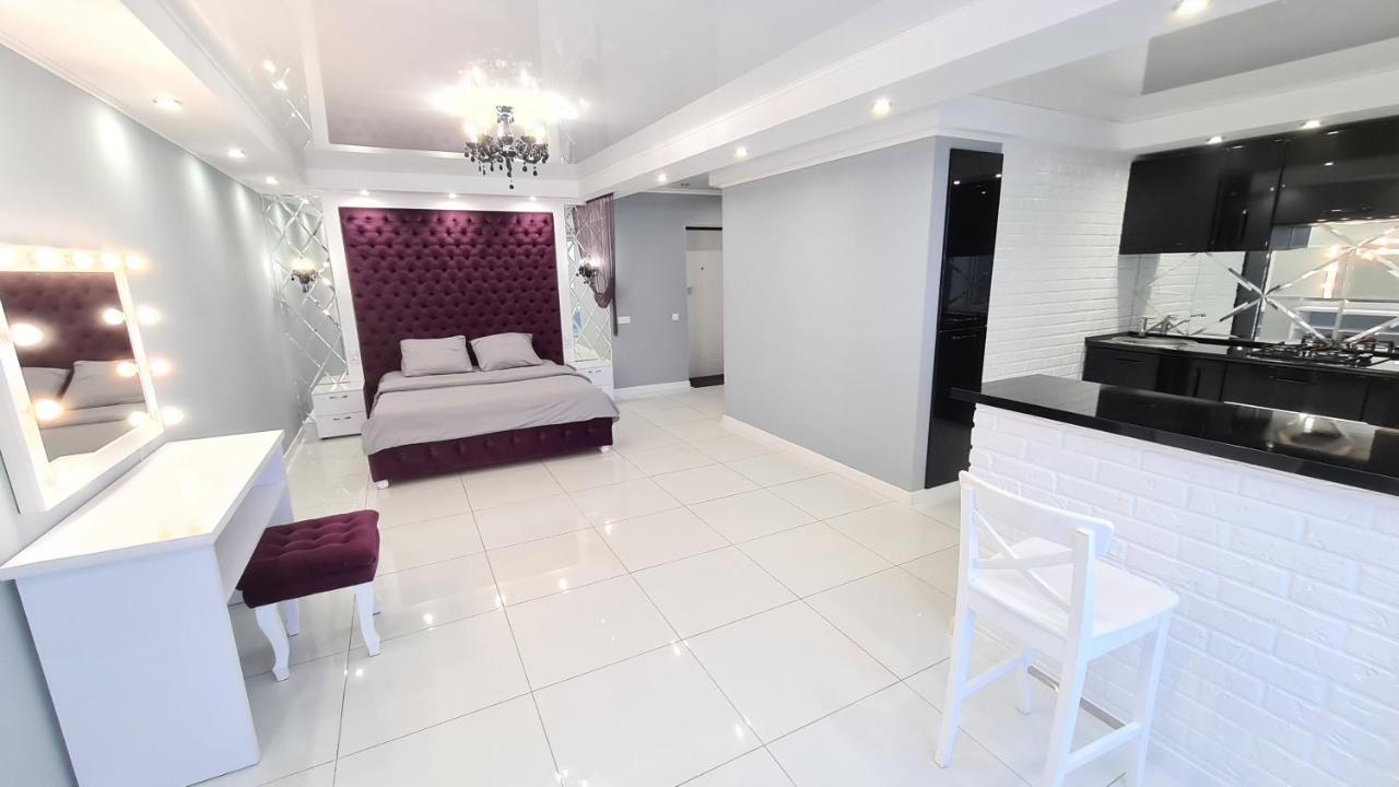 Apartaments On Prospekt Mira 35 Krzywy Róg Zewnętrze zdjęcie
