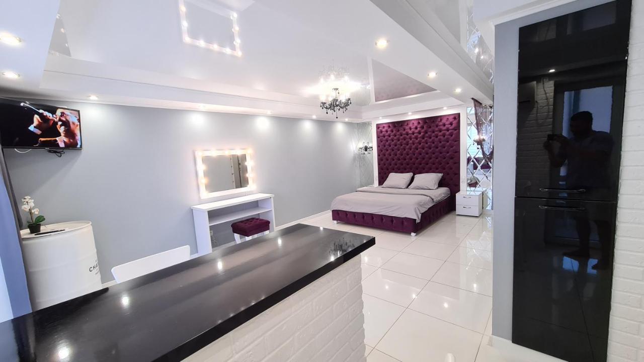 Apartaments On Prospekt Mira 35 Krzywy Róg Zewnętrze zdjęcie