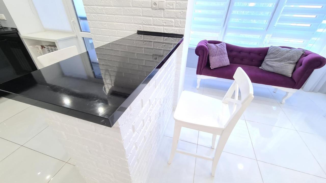 Apartaments On Prospekt Mira 35 Krzywy Róg Zewnętrze zdjęcie